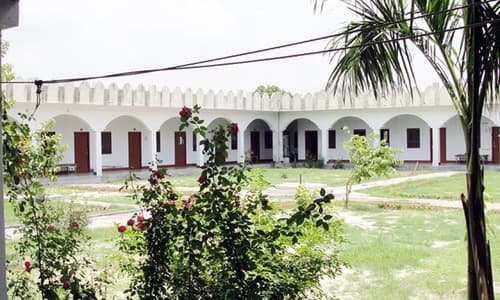 Ibn-E-Sina Tibbiya College & Hospital